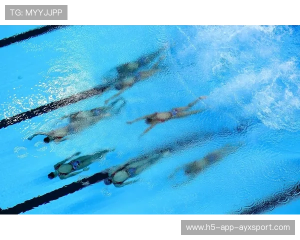 花样游泳队水下全息拍摄震撼全球