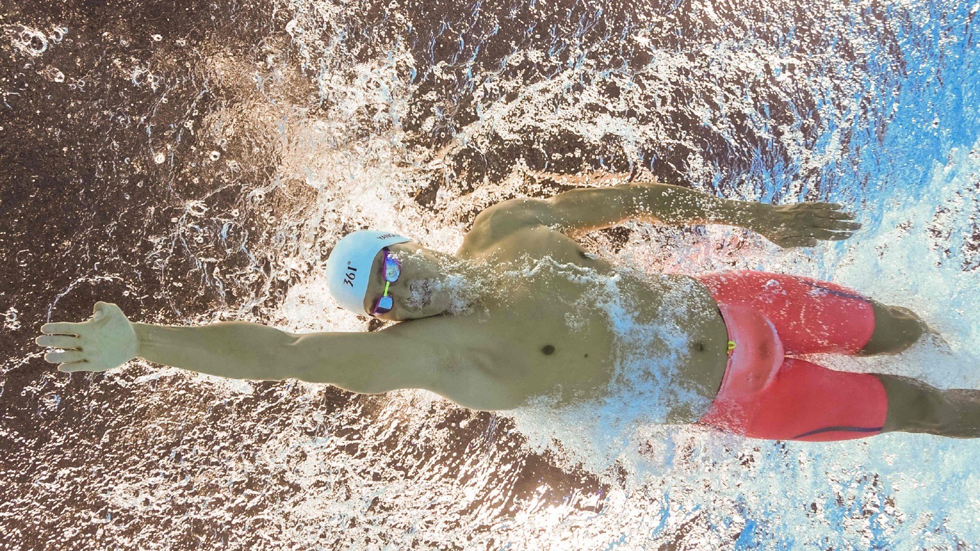 中国男足在巴黎奥运会上获得银牌，创历史，中国男足奥运冠军