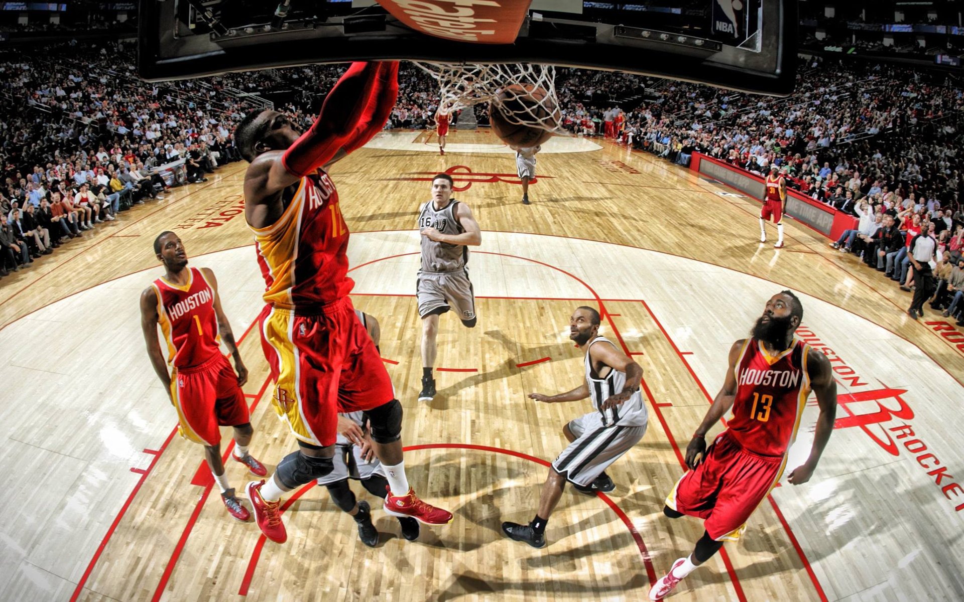苹果公司与 NBA 达成协议，下赛季起将为 Vision Pro 用户提供专属沉浸式席位。